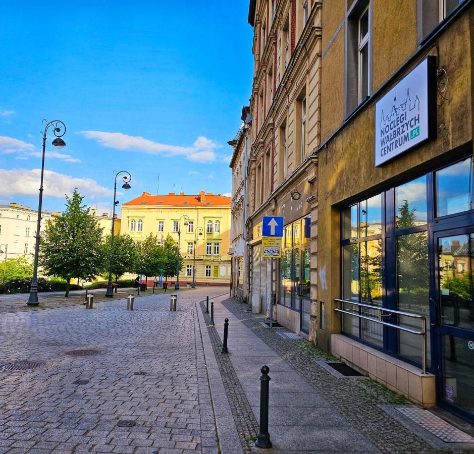 Noclegi Walbrzych Centrum Exteriör bild